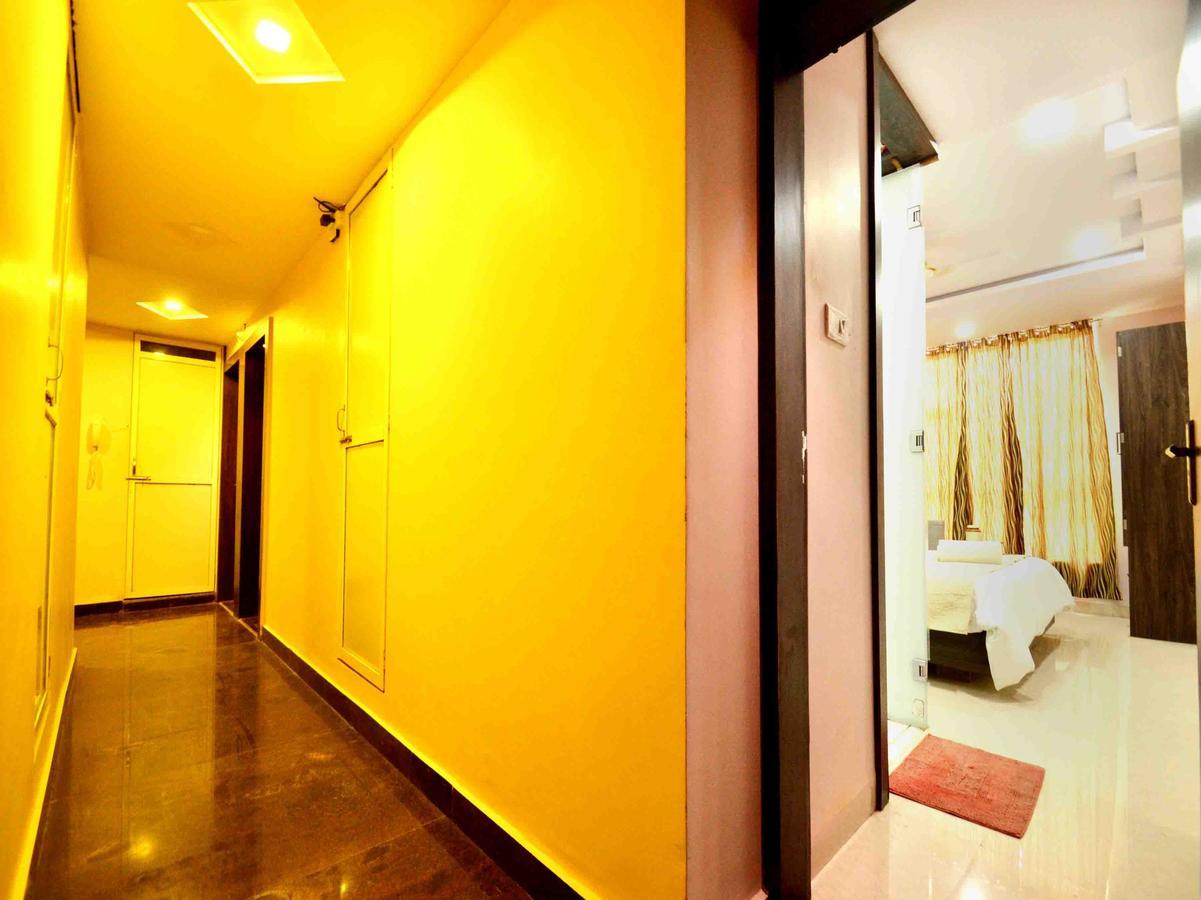 Oyo 2403 Hotel Aamantran Avenue Ujjain Exterior photo