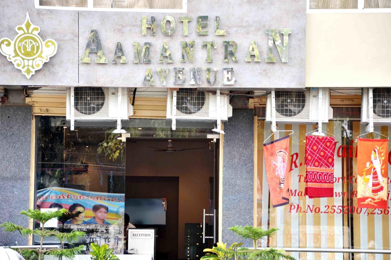 Oyo 2403 Hotel Aamantran Avenue Ujjain Exterior photo